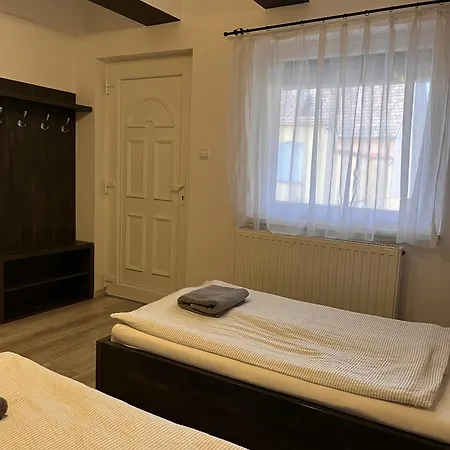 Belvárosi Panzió Affittacamere Pápa